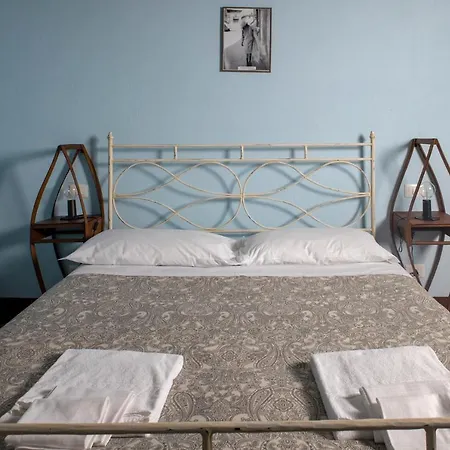 In Collegiata Bed & Breakfast *